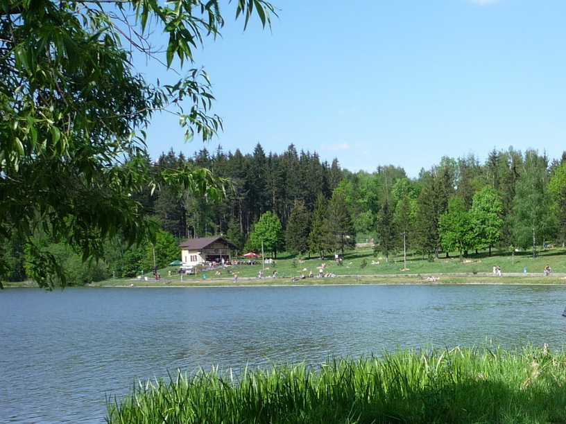 přehrada