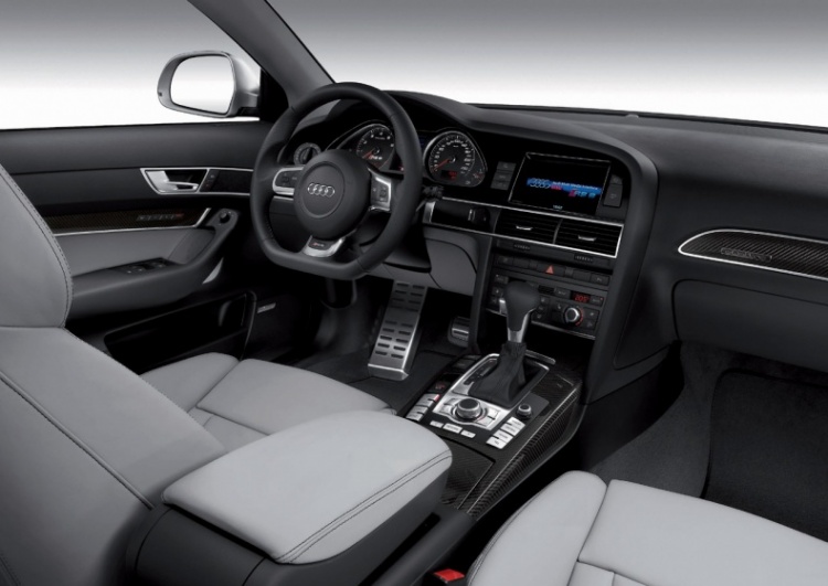 08rs6avant_hir006_790x559_750x531.jpg