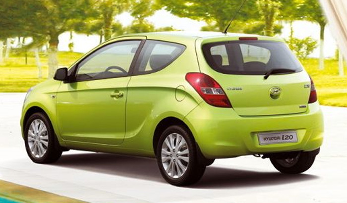 hyundai_i20_three_door_002-0210.jpg