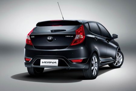 Hyundai Verna 1.jpg