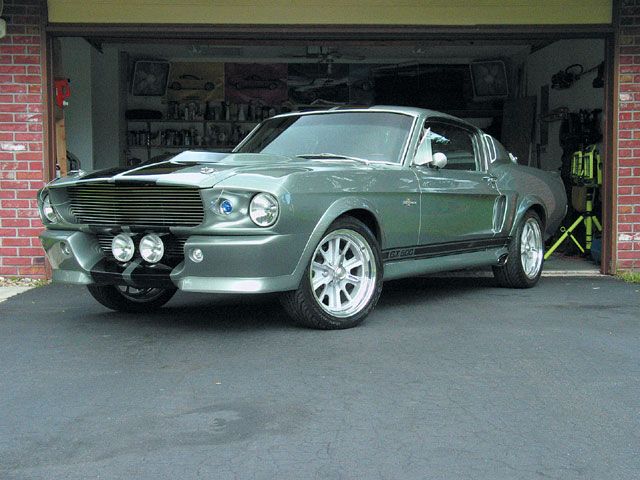 mump_0312_01_z+1967_ford_mustang_fastback+eleanor_shelby_lookalike.jpg